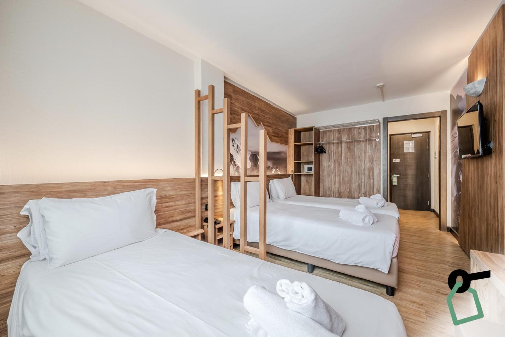 Hotiday Chalet Sestriere Vialattea Екстер'єр фото
