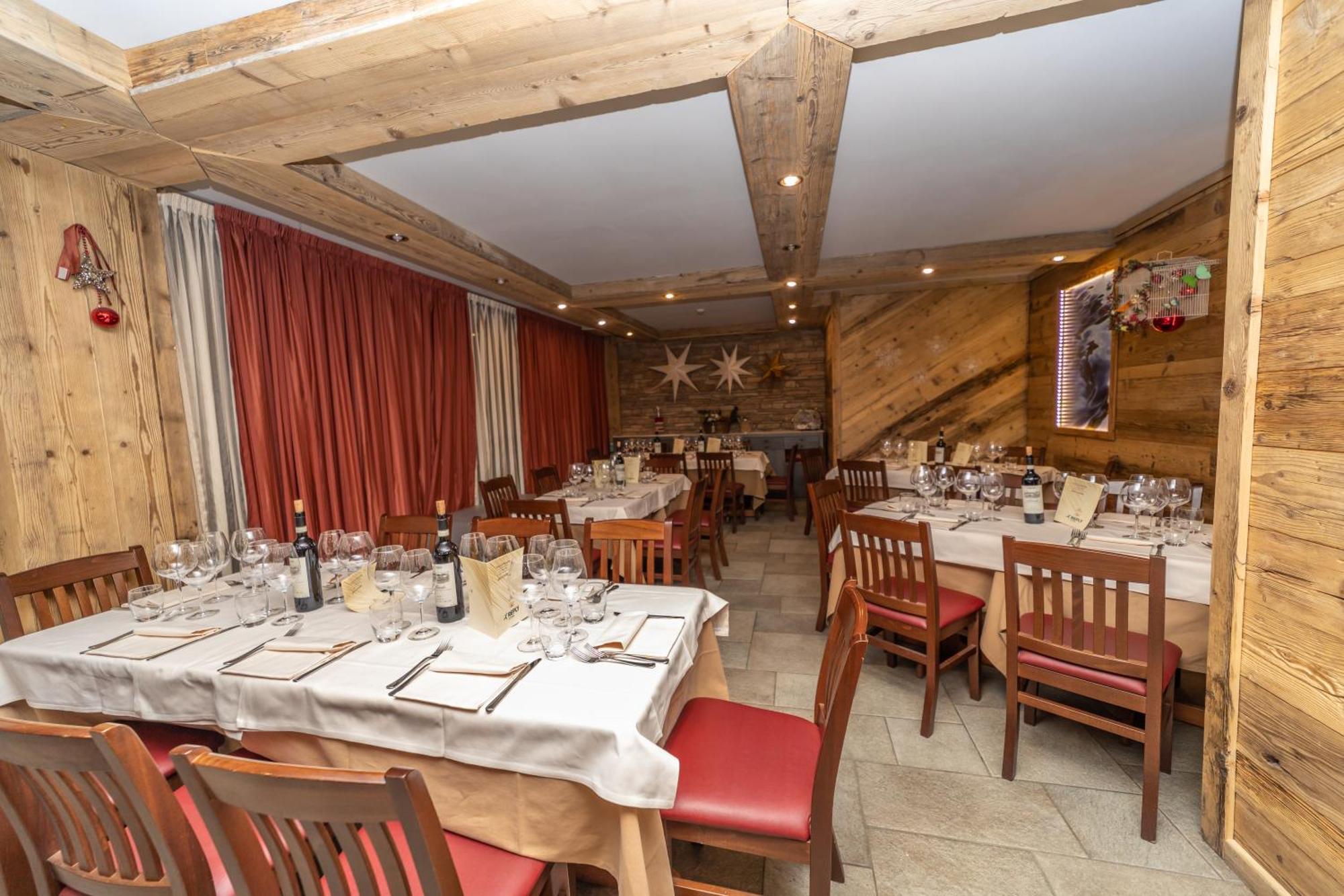 Hotiday Chalet Sestriere Vialattea Екстер'єр фото
